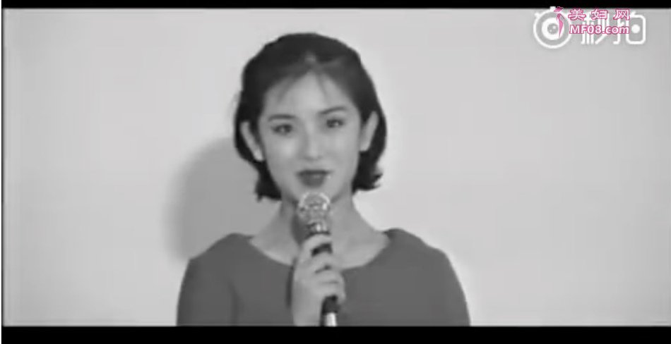 谢娜学生时期旧照曝光 扎着马尾十分的青春活力