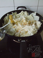 白菜炒虾步骤8