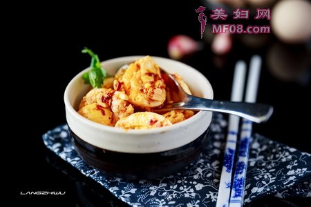 红油蒜茸拌鸡蛋的做法