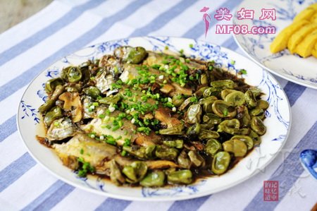 雪菜蚕豆烧黄鱼