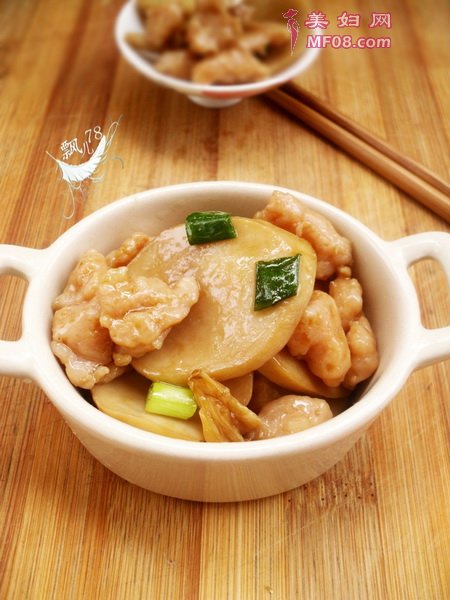 肉丸炒杏鲍菇
