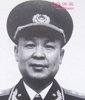 大将都进不去的中央政治局，为什么韦国清能进去，还连任三届？