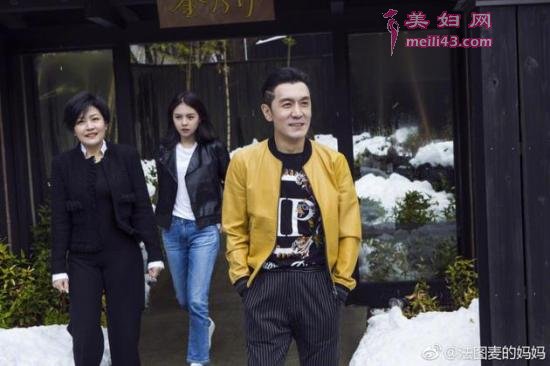 李咏哈文与女儿