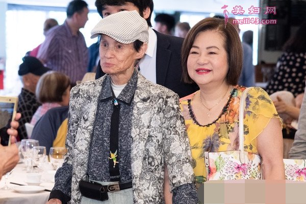 文夏和老婆