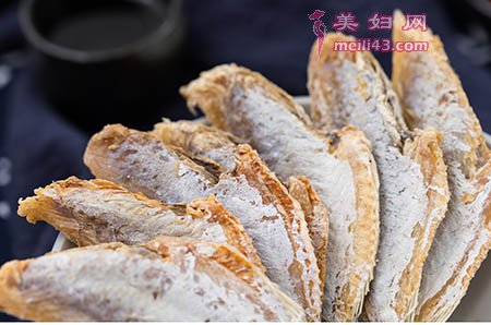 天上的云为什么不会掉下来