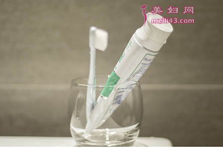 小班语言悄悄话教案2