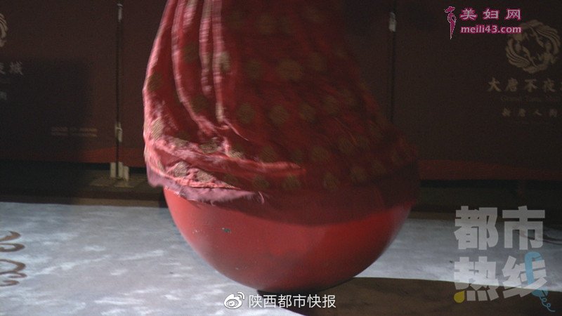 不倒翁模特是怎么上去的