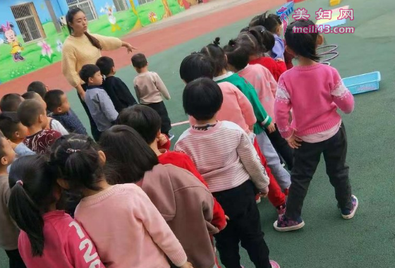 中班社会菲菲生气了教案3