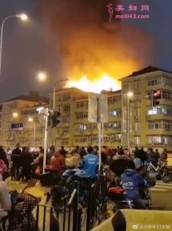 上海大统路火灾现场图 官方通报最新进展：无伤亡