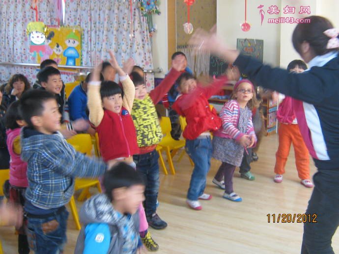 小班数学小熊糖果店教案2
