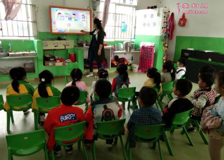 幼儿园大班山谷回音真好听教案3