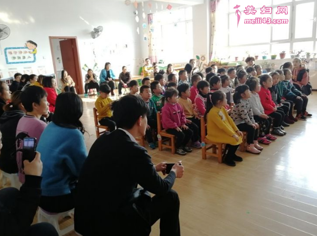 幼儿园美术敦煌飞天教案2