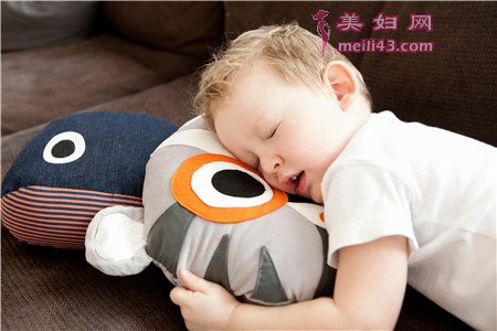 给孩子起小名叫什么好听 给孩子起小名叫什么好听