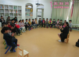 中班语言小树叶和小蚂蚁教案
