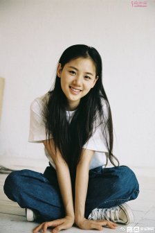 唐人签约新人孙萌，干净文艺气质清纯