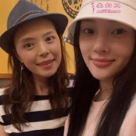 女星火锅店开业赵薇佟丽娅李小璐等现身 甜馨长胖了