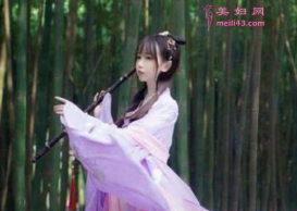 古代女子的裙摆拖在地上她们不嫌弃脏吗？