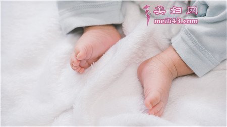 小孩咳嗽可以热敷背部吗
