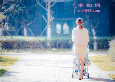 检查小孩睾丸挂什么科