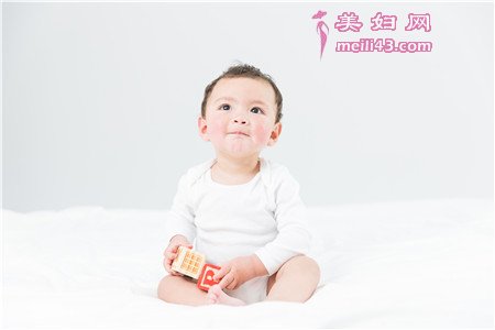 早产儿可以贴丁桂儿脐贴吗