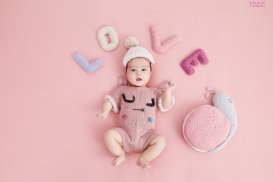 新生儿腿弯曲可以绑起来吗